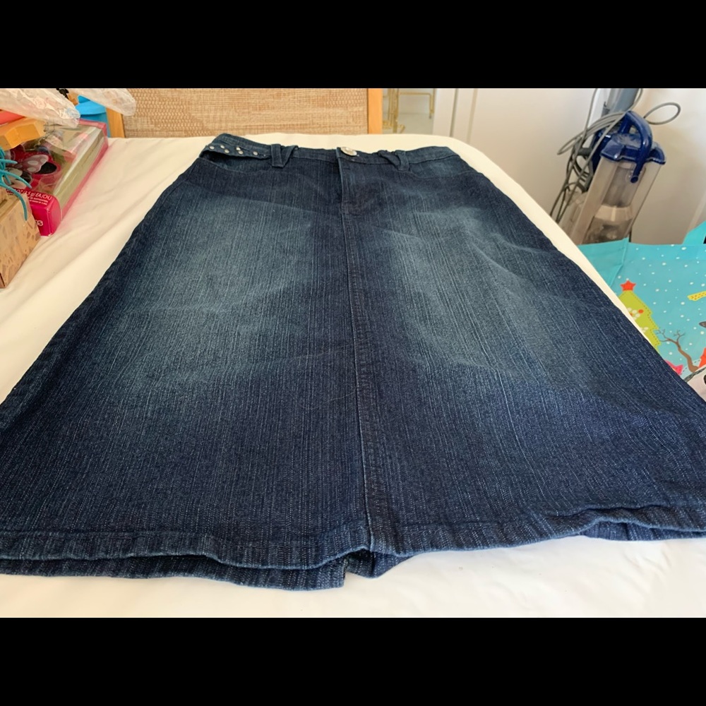 Pineapple republic jean skirt size 3/4